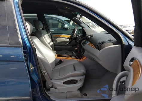 2003 BMW X5 4.4I z USA, uszkodzony, nr VIN 5UXFB33583LH46679